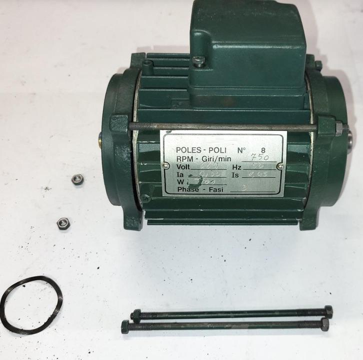 Lift deur motor poles poli 8, rpm/giri/min 750, volt 380, hz, Hobby en Vrije tijd, Knutselen, Zo goed als nieuw, Gereedschap of Toebehoren