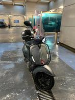 Vespa sprint met topkoffer, Fietsen en Brommers, Scooters | Vespa, Ophalen, Gebruikt, Overige modellen, Maximaal 45 km/u
