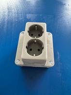 ABB installatiedoos/wandcontactdoos - 2 stopcontacten, Ophalen, Zo goed als nieuw, Stopcontact