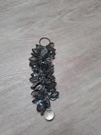 Grijze lange sleutelhanger., Ophalen, Zo goed als nieuw, Grijs