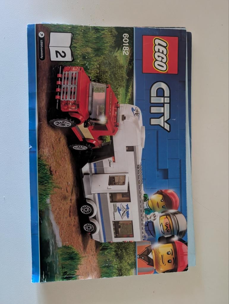 Lego City 60182 - Mobiele Commandocentrale, Kinderen en Baby's, Speelgoed | Duplo en Lego, Ophalen of Verzenden, Zo goed als nieuw