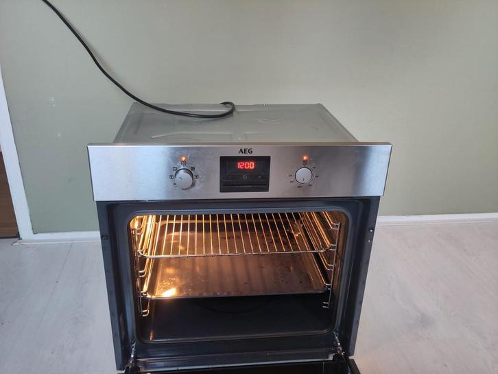 AEG Inbouw Oven, Witgoed en Apparatuur, Ovens, Gebruikt, Inbouw, Oven, 45 tot 60 cm, 45 tot 60 cm, Hete lucht, Ophalen