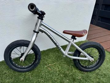 Loopfiets earlyrider beschikbaar voor biedingen