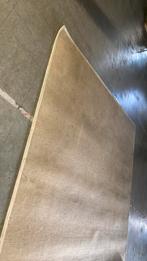 Gratis kwaliteits 2 vloerkleden beige zand, Huis en Inrichting, Stoffering | Vloerbedekking, Beige, Ophalen of Verzenden, Zo goed als nieuw