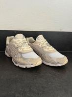 Asics gel beige suede 44, Overige kleuren, Ophalen of Verzenden, Asics, Sneakers of Gympen