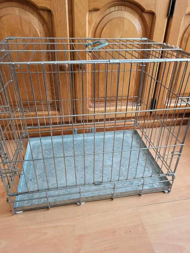 Honden bench, Dieren en Toebehoren, Hondenhokken, Zo goed als nieuw, Minder dan 65 cm, 75 tot 110 cm, Ophalen