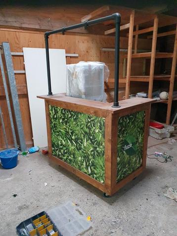 Mobiele Bar op Wielen - Fuze Tea Design 3 stuks  beschikbaar voor biedingen