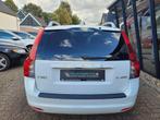 Volvo V50 2.0 Business Pro Edition LEER / XENON / PDC, Auto's, 145 pk, Gebruikt, Zwart, 4 cilinders