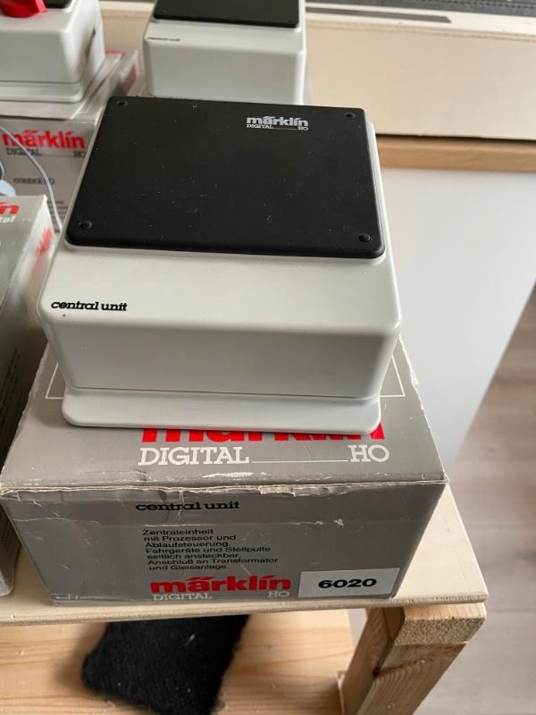 Märklin 6020 Central Unit in nette gebruikte staat met OVP, Hobby en Vrije tijd, Modeltreinen | H0, Zo goed als nieuw, Overige typen