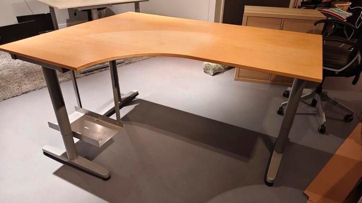 Ikea Galant bureau - klein prijsje!, Huis en Inrichting, Bureaus, Gebruikt, Bureau, In hoogte verstelbaar, Ophalen