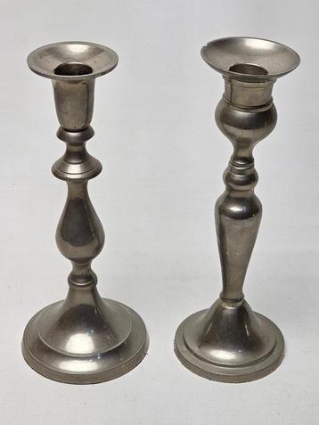 # Vintage paar kandelaars. Leuk voor kerst beschikbaar voor biedingen