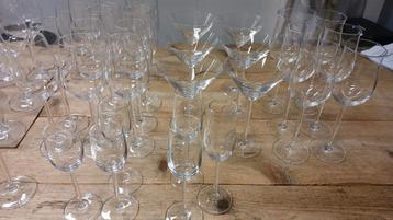 53 delig glasservies SCOTT ZWIESEL beschikbaar voor biedingen