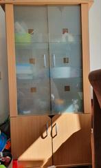 Beuken vitrinekast met mooie glazen planken, Huis en Inrichting, Kasten | Vitrinekasten, Gebruikt, Ophalen