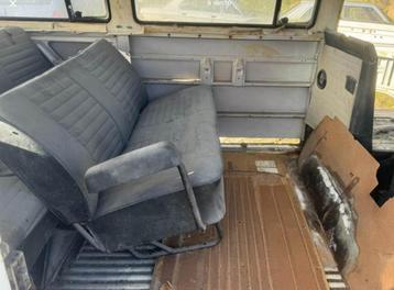 VW T2 bankenset 2 en 3 zwarte skai dashboard motor type 4 beschikbaar voor biedingen