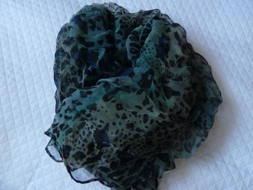 Mousseline zijden sjaal met dierenprint in blauwgroene tint, Kleding | Dames, Mutsen, Sjaals en Handschoenen, Zo goed als nieuw