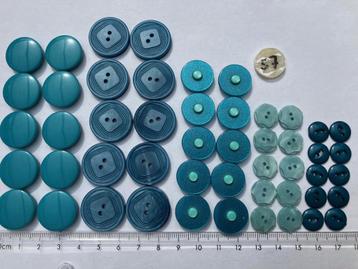 Knopen set nr. 57 beschikbaar voor biedingen