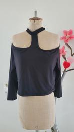 Top van strech stof coldshoulder model 1mt, Ophalen of Verzenden, Zo goed als nieuw, Maat 42/44 (L), Korte mouw
