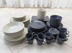 Grijze FÄRGKLAR servies bordenset van Ikea, 8-12 persoons, Huis en Inrichting, Keuken | Servies, Ophalen, Zo goed als nieuw, Bord(en)