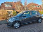 Peugeot 208 1.2 VTI 60KW/82PK 5-D 2018 Grijs, Auto's, Voorwielaandrijving, Stof, 82 pk, Parkeersensor