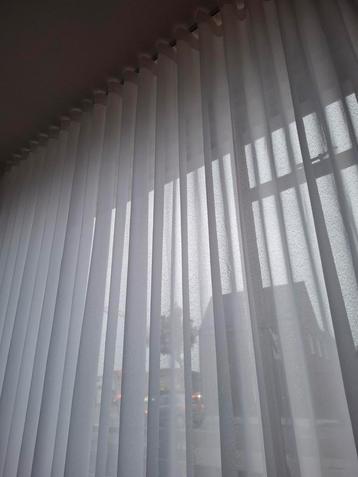 Wave Gordijn - Stijlvol en Modern beschikbaar voor biedingen