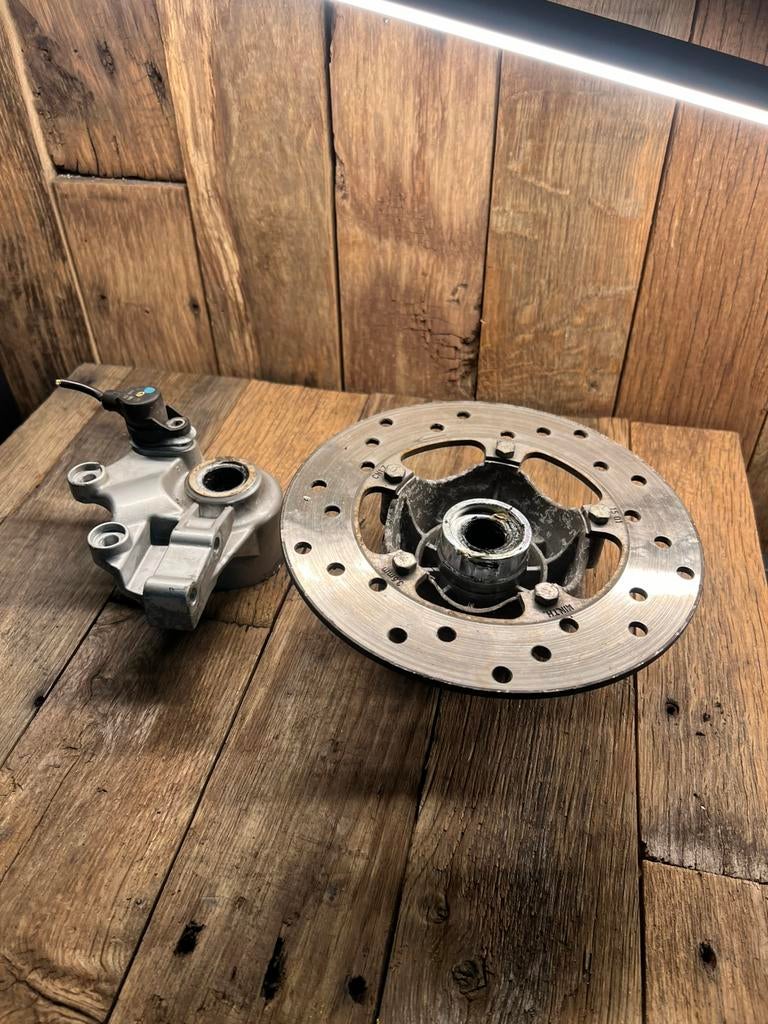 Wielnaaf vespa sprint compleet, Fietsen en Brommers, Brommeronderdelen | Algemeen, Ophalen of Verzenden, Zo goed als nieuw, Overige typen