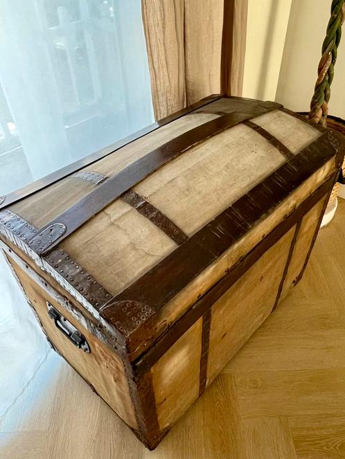 Franse reiskoffer – met de grandeur van een Hermès etalage, Huis en Inrichting, Woonaccessoires | Kisten, Zo goed als nieuw, Minder dan 50 cm