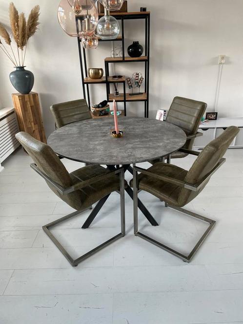 Complete set, eettafel 120 cm plus stoelen, Huis en Inrichting, Complete eetkamers, Gebruikt, 4 tot 6 stoelen, Ophalen