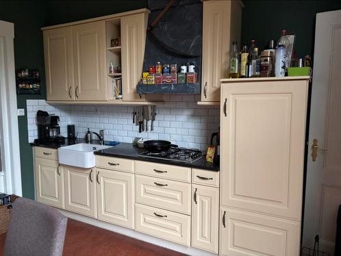 Complete gebruikte duits kwaliteit keuken, Huis en Inrichting, Keuken | Complete keukens, Gebruikt, Overige typen, Geel, Graniet of Steen