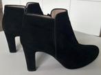 Unisa enkel laarzen 42 zwart suède hak 9 cm plateau 2,5 cm, Verzenden, Zwart, Lage of Enkellaarzen, Zo goed als nieuw
