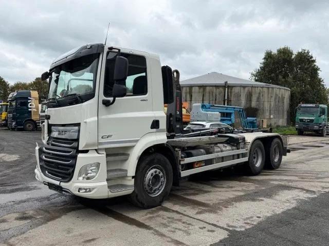 DAF CF 480 HAAKARM/ROLL-OFF TIPPER (bj 2019), Auto's, Vrachtwagens, Bedrijf, Te koop, Cruise Control, DAF, Overige brandstoffen