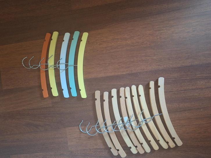 Baby kledinghangers, Kinderen en Baby's, Babykleding | Overige, Gebruikt, Jongetje of Meisje, Ophalen