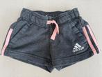 Sport broekje Adidas mt 110!, Adidas, Meisje, Sport- of Zwemkleding, Ophalen of Verzenden