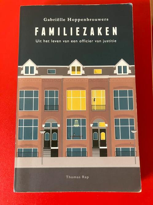 Gabriëlle Hoppenbrouwers - Familiezaken, Boeken, Overige Boeken, Zo goed als nieuw, Ophalen of Verzenden