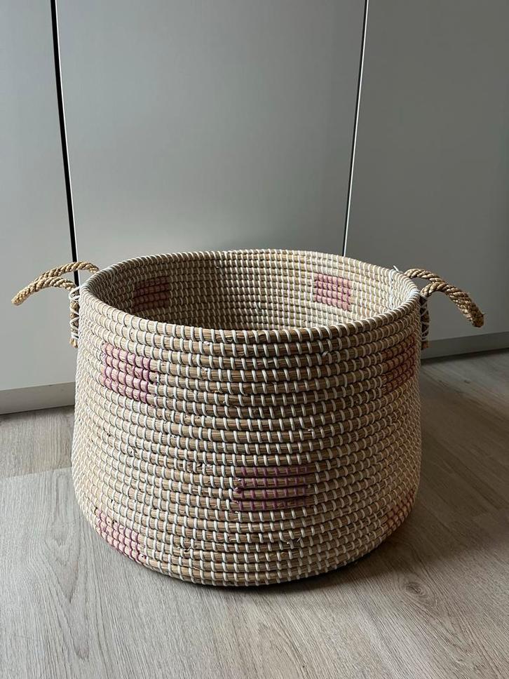 Grote Rietmand - Speelgoed, Knuffels, Dekens, Huis en Inrichting, Woonaccessoires | Schalen en Manden, Zo goed als nieuw, Mand