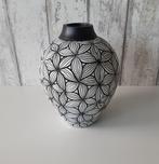 Vaas Black Flowers 2 modellen zwart/zilver vazen SALE!! 40%, Huis en Inrichting, Woonaccessoires | Vazen, Minder dan 50 cm, Nieuw