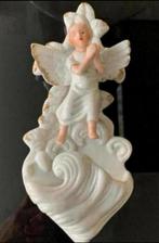 Wijwaterbakje met Engel.  Brocante. Porselein of Maria Beeld, Ophalen of Verzenden