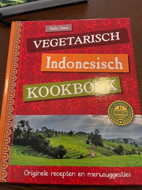 Ciska Cress - Vegetarisch Indonesisch kookboek, Boeken, Kookboeken, Zo goed als nieuw, Ophalen of Verzenden