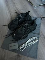 Balenciaga triple S zwart maat 40, Ophalen, Zwart, Sneakers of Gympen, Zo goed als nieuw
