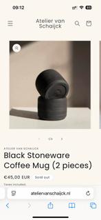 2 Mat Zwarte Kopjes Atelier van Schaijck, Huis en Inrichting, Keuken | Servies, Keramiek, Ophalen of Verzenden, Zo goed als nieuw