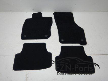VW Golf 8 mattenset set zwart stiksel NIEUW, Auto-onderdelen, Interieur en Bekleding, Gebruikt, Ophalen of Verzenden