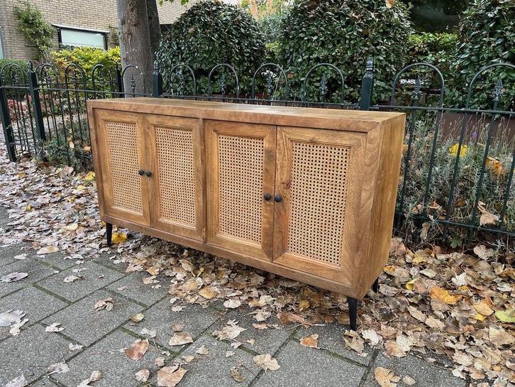 Zeer Fraai Dressoir hout met webbing Nieuw Exemplaar, Huis en Inrichting, Kasten | Dressoirs, Nieuw, 150 tot 200 cm, 25 tot 50 cm