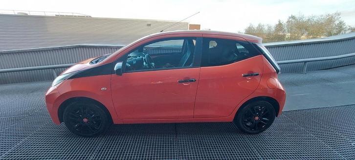 Toyota Aygo 1.0 12V Vvt-i Ddrs 2014, Auto's, Toyota, Particulier, Aygo, Achteruitrijcamera, Airbags, Airconditioning, Bluetooth