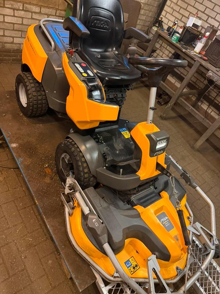 Stiga Park 540 ix AWD, Tuin en Terras, Zitmaaiers, Nieuw, 90 tot 120 cm, Elektrische starter, Mulchfunctie, Ophalen of Verzenden