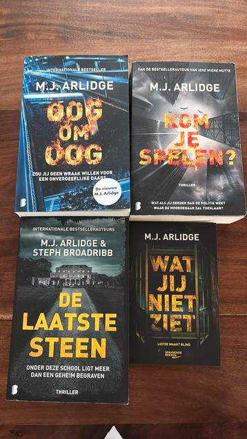 4x M.J. Arlidge beschikbaar voor biedingen