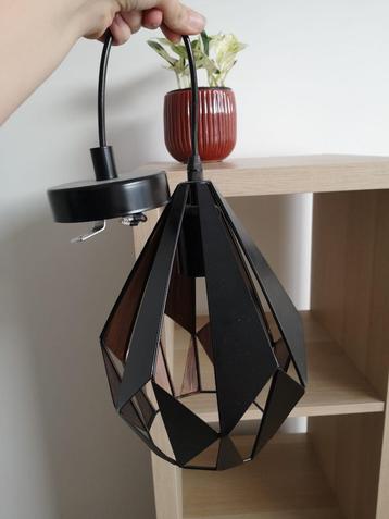Hanglamp hout/zwart kleurig beschikbaar voor biedingen