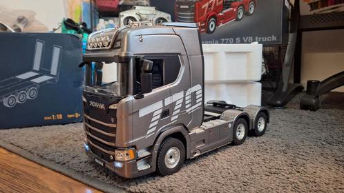 RC SCANIA 1/18 TRUCK EN OPLEGGER (NIEUW), Hobby en Vrije tijd, Modelbouw | Radiografisch | Auto's, Nieuw, Auto onroad, Elektro