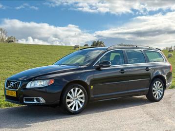 Volvo V70 T4 Limited edition 2012 Zwart | leer | navi!! beschikbaar voor biedingen