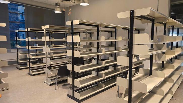 Bibliotheek stellingen, Huis en Inrichting, Kasten | Boekenkasten, Gebruikt, 200 cm of meer, 200 cm of meer, 25 tot 50 cm, Met plank(en)