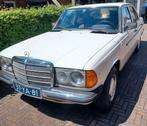 Mercedes-Benz 200-Serie 2.0 200 1977 Wit MET APK TM SEP 2027, Auto's, 1380 kg, 4 cilinders, Wit, Geïmporteerd