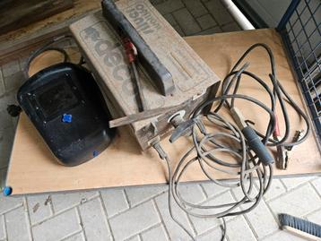 Lasapparaat met nieuwe laskap beschikbaar voor biedingen